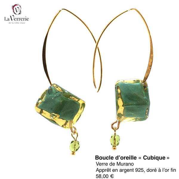 Boucle d'oreilles. Bijoux Murano. Boucle d'oreilles cubique. Boucle d'oreilles en verre de Murano.