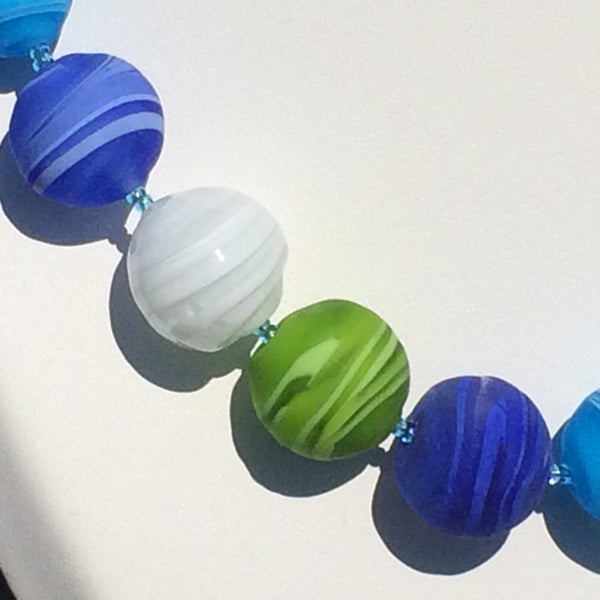 Collier verre de Murano. Collier Lagon. Bijoux Murano. Collier bleu.